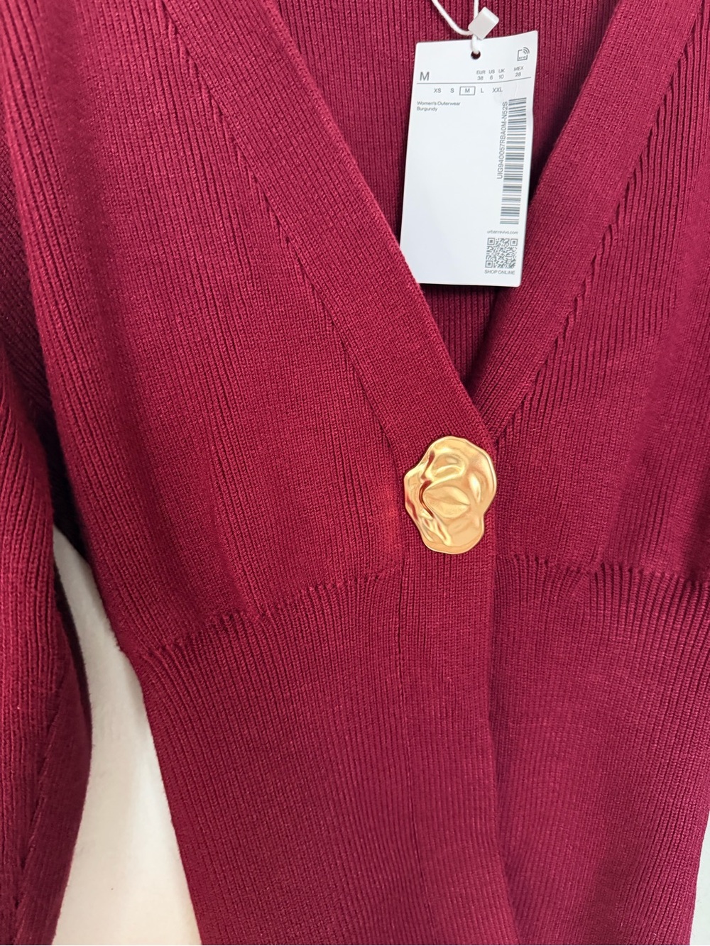 NWT Urban Revivo Women's Deep Burgundy V-Neck Single-Button Cardigan - Picture 5 of 9